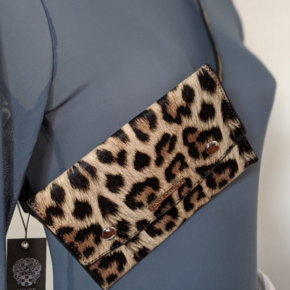 Vince Camuto Belt Bag - Picture 4 of 5